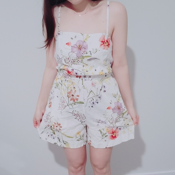 H&M Floral Romper - Picture 2 of 4